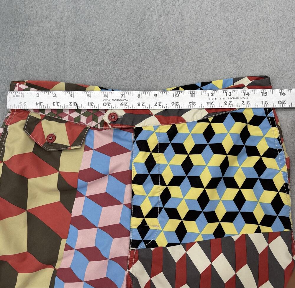 Vintage 2000’s Rare limited edition RVCA board Shorts Barry McGee Men’s Size 31 - Picture 10 of 13